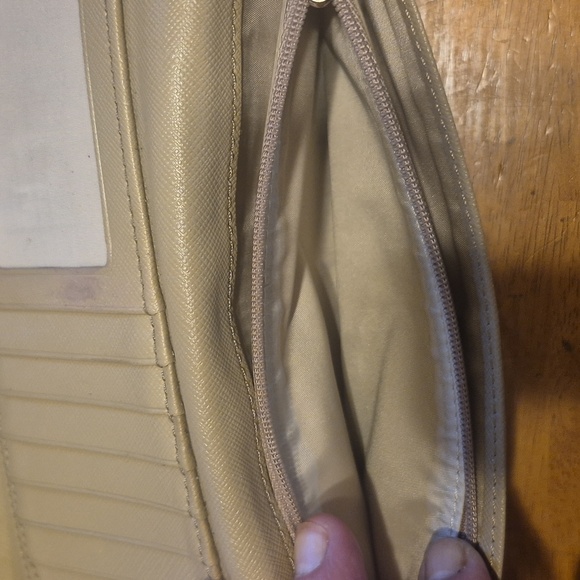 EUC Coach Wallet - Picture 13 of 15